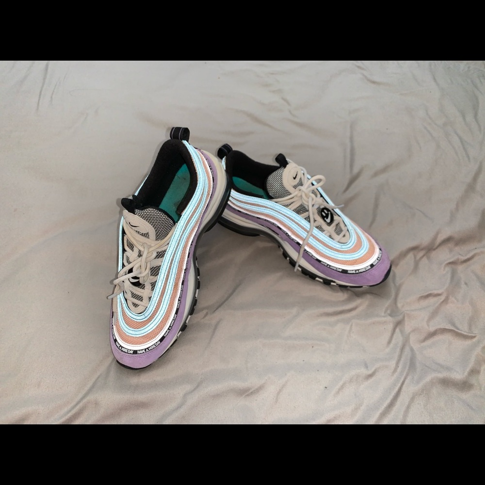 Have a Nike day (: